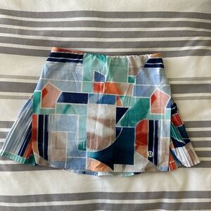 Lululemon Peek Pleat High Rise Tennis Skirt.  Size 6.